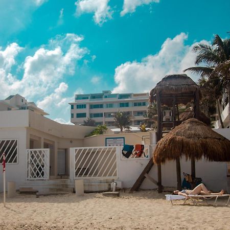 Beachfront Apartments Cancún Eksteriør billede