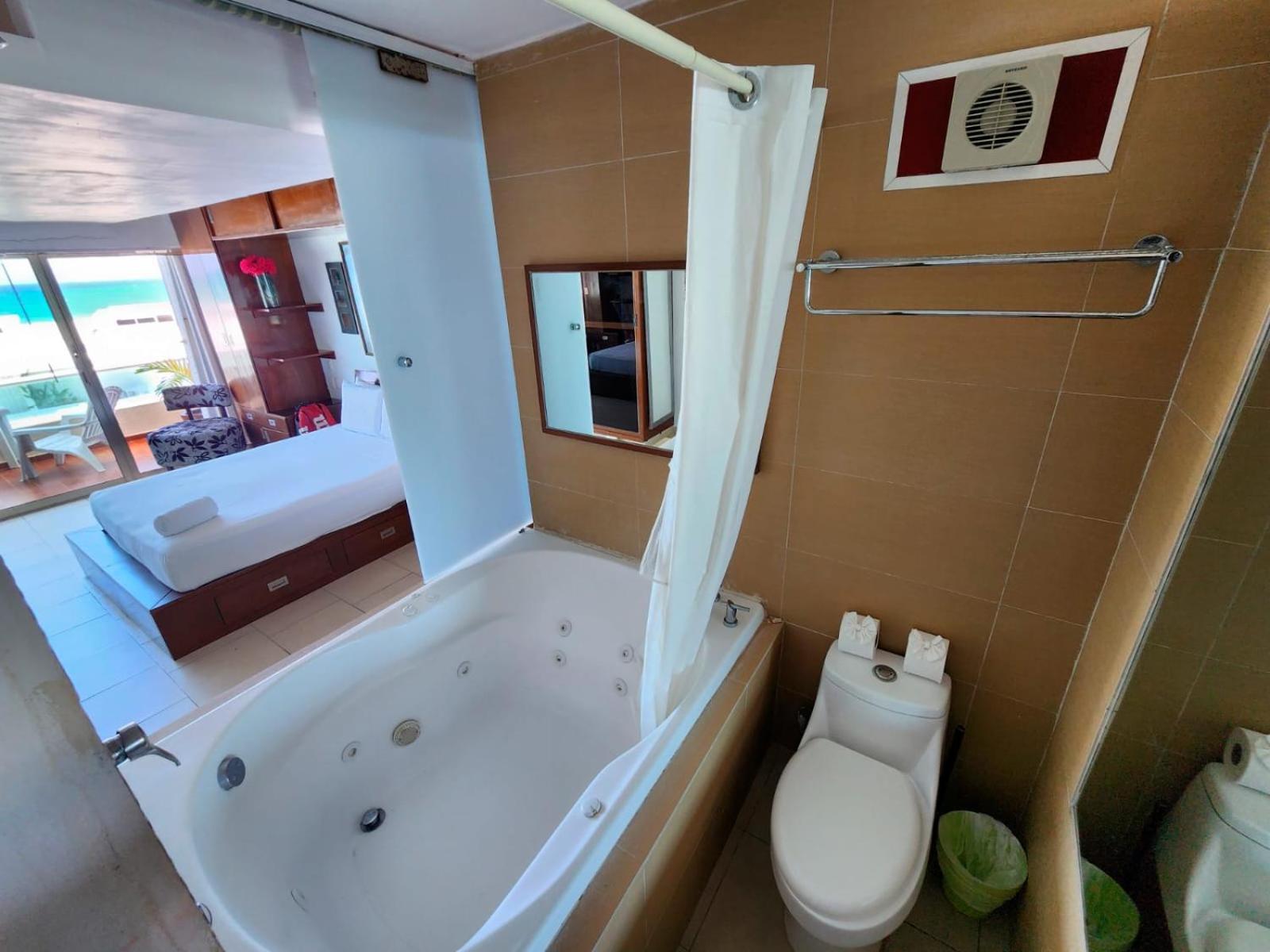 Beachfront Apartments Cancún Eksteriør billede