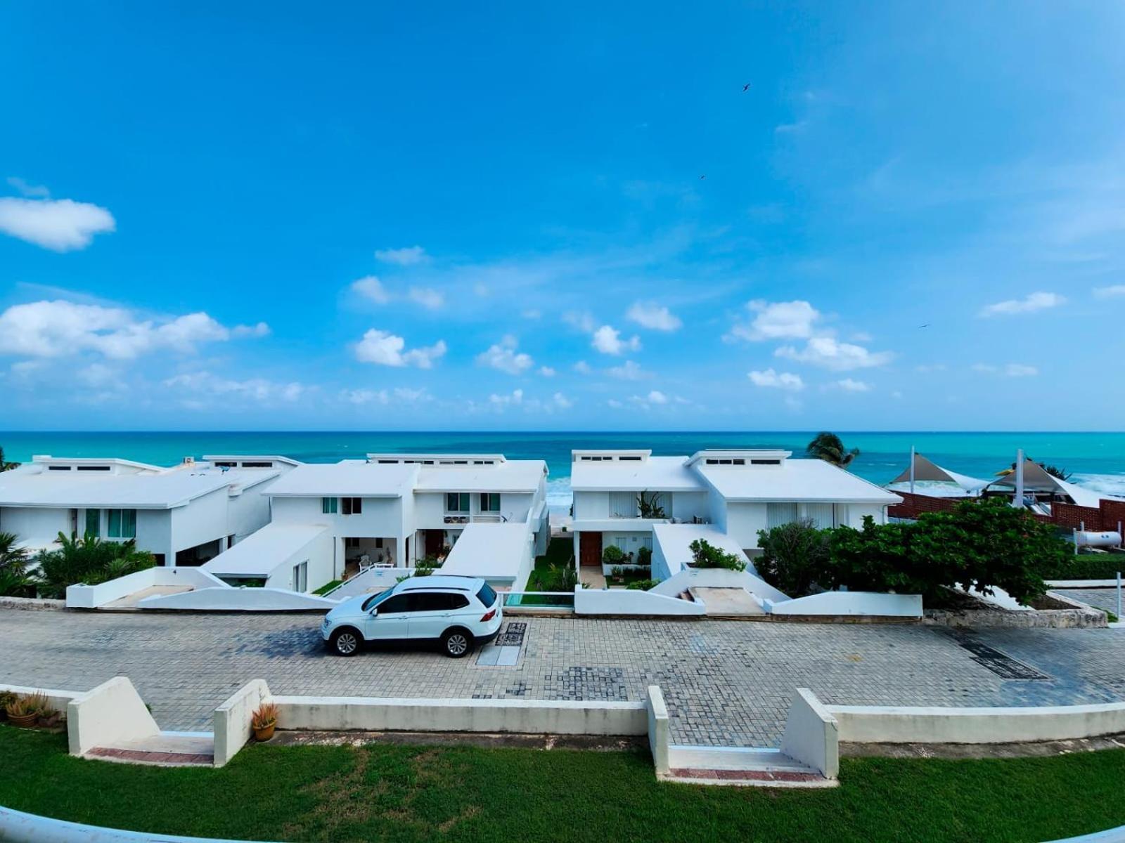 Beachfront Apartments Cancún Eksteriør billede