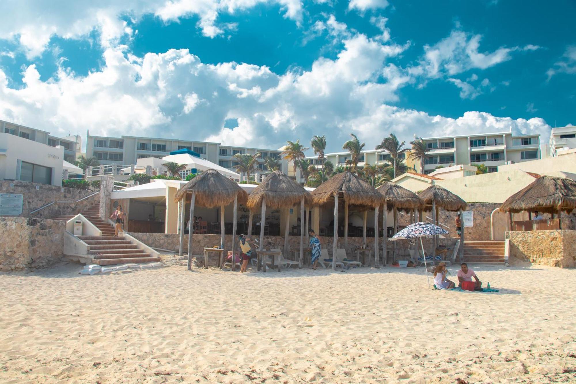 Beachfront Apartments Cancún Eksteriør billede