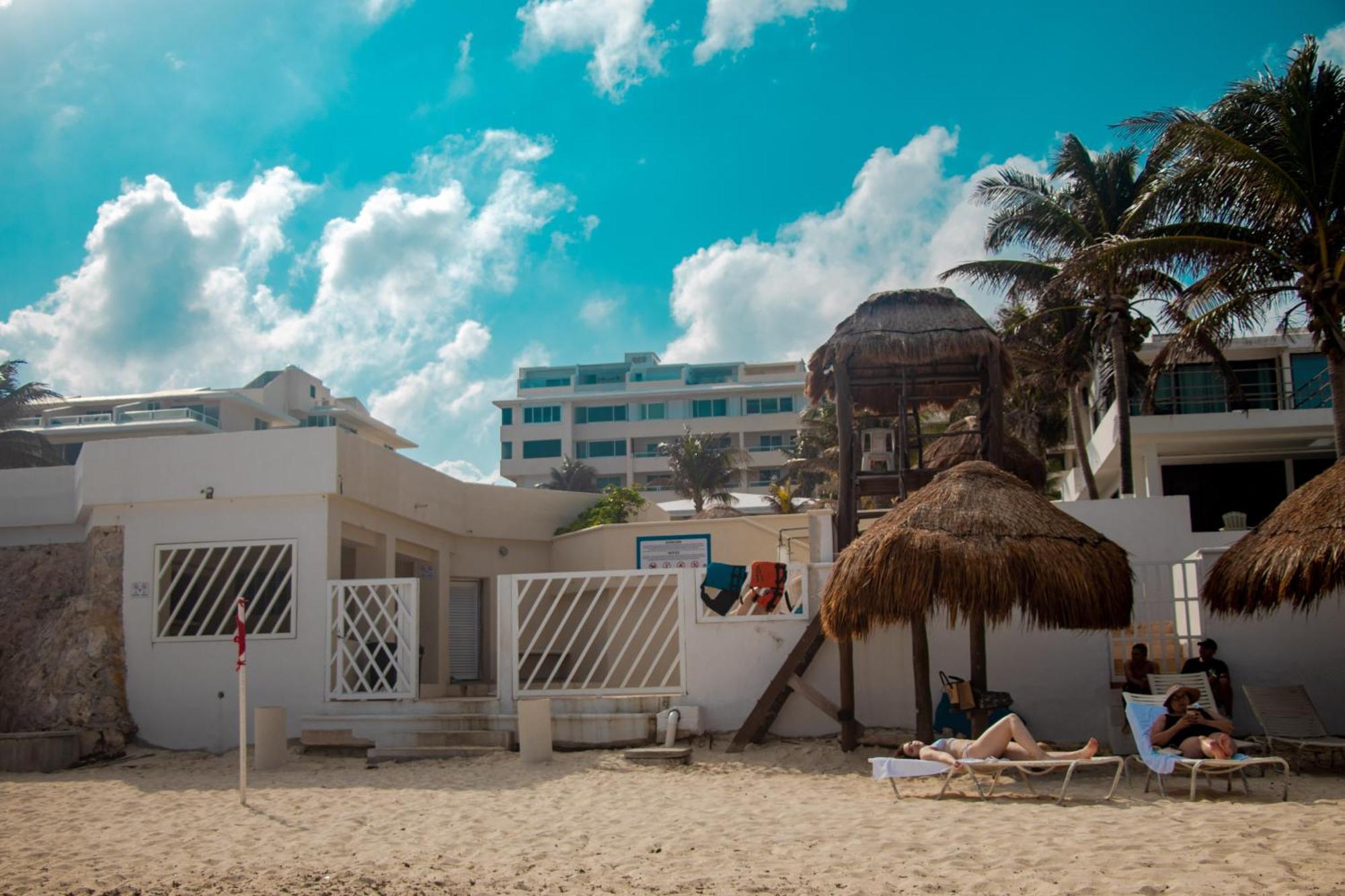 Beachfront Apartments Cancún Eksteriør billede