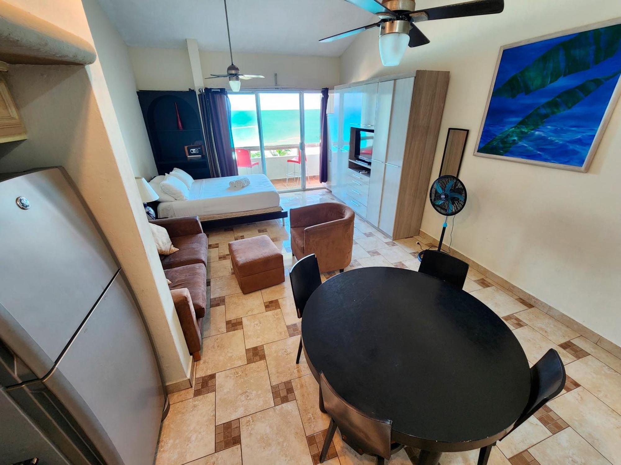 Beachfront Apartments Cancún Værelse billede